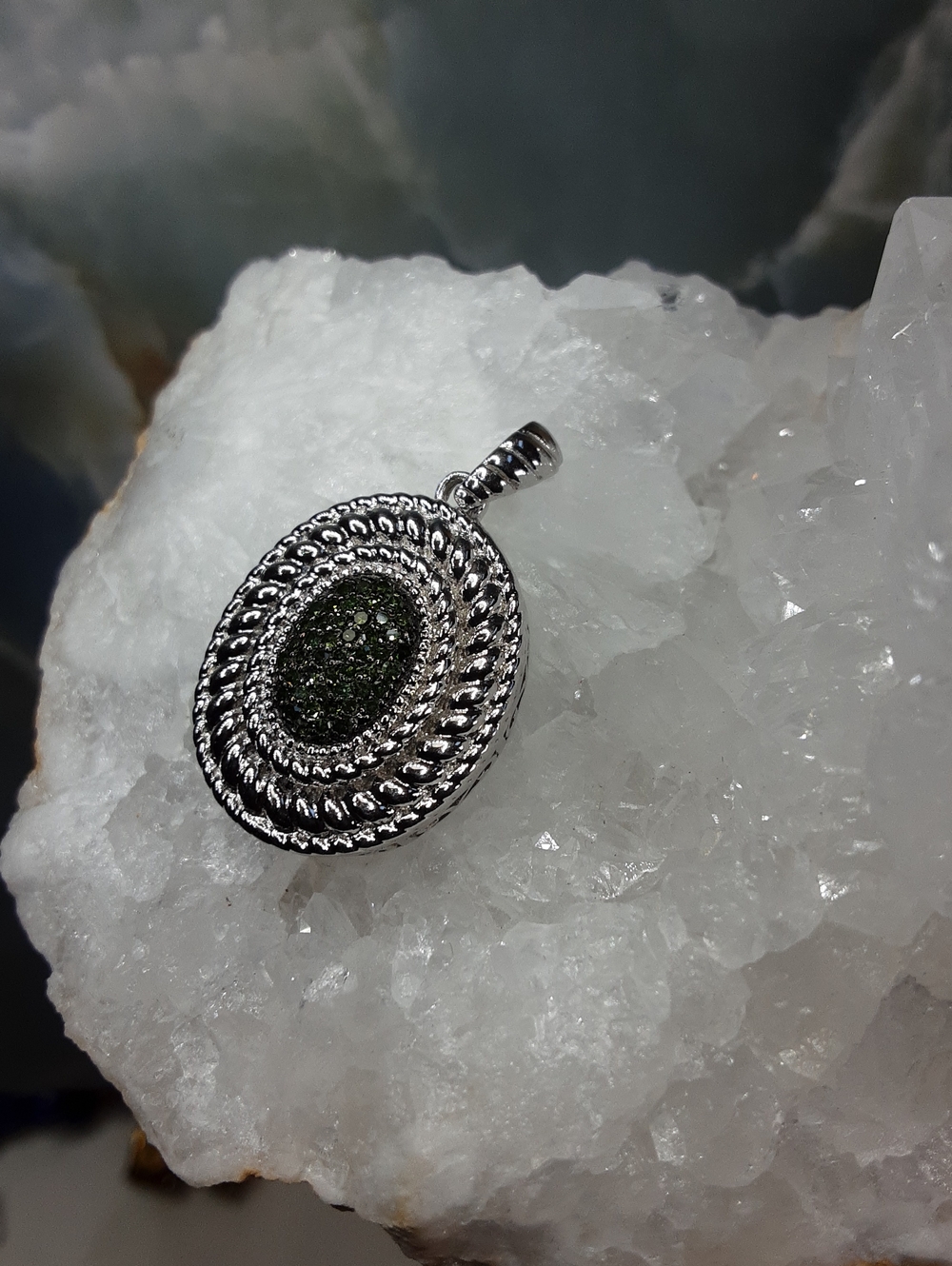 925 Green Diamond Pendant.